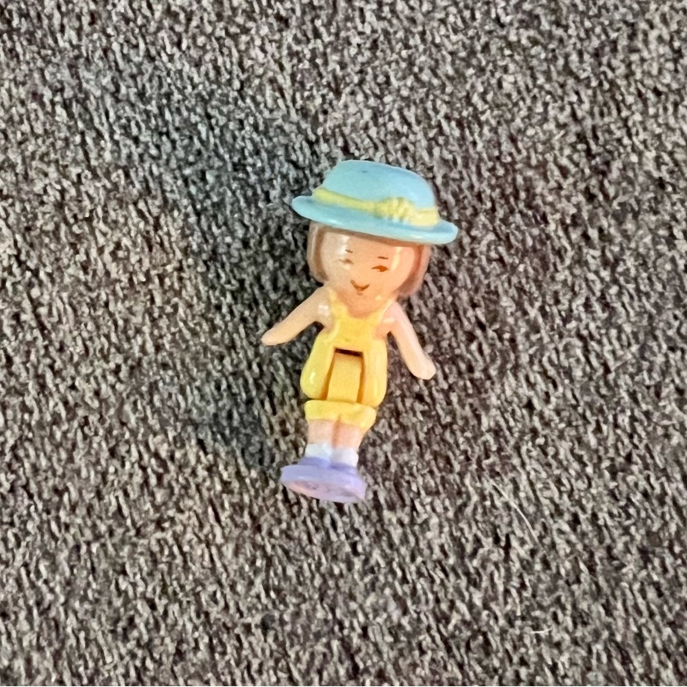 Rare!! Vintage bonus doll figure lulu from bluebird toys Polly Pockets